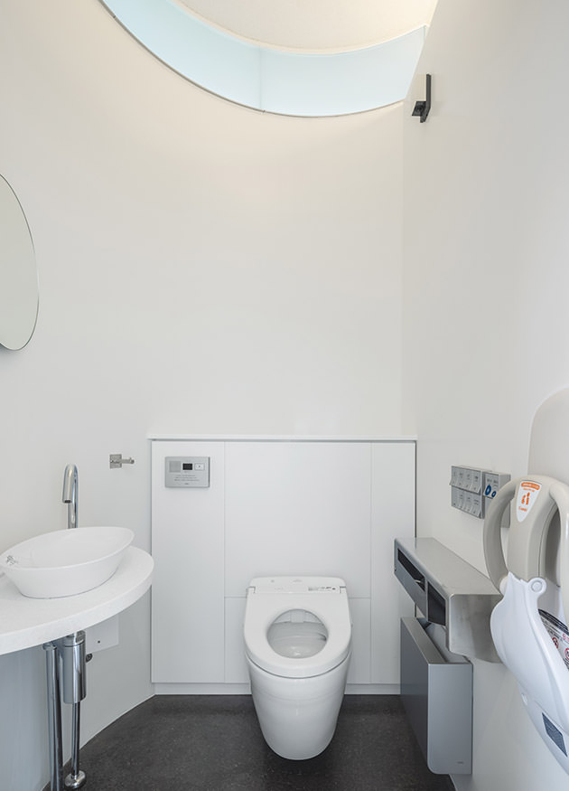 YOYOGI-HACHIMAN PUBLIC TOILET