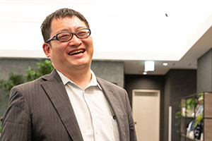 Sales Chief Miyake matured into a reliable specialist