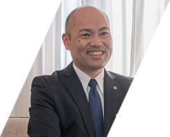 Osaka Marubiru Co., Ltd. Osaka Dai-ichi Hotel Front desk Senior Manager Yasuyuki Abe